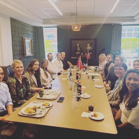 #Flashback til #17mai feiring med våre nye kollegaer fra #AGRConsultancy.
Tusen takk for invitasjonen til en smakfull lunsj og koselige samtaler.
#OneTeam
