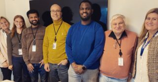 Julelunsj med konsulentene – 8 personer, 5 nasjonaliteter! Spennende og koselig / Christmas lunch with the consultants – 8 people, 5 nationalities! Exciting and cozy 🎄🎁🎅⭐️