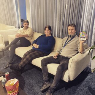 Enda en travel uke nærmer seg slutten. Men vi rakk å ha det litt gøy også – en spillkveld på vårt Stavanger-kontor, hvor Solfrid var i sitt ess. En koselig fredagskaffe-pause🍫 med sjokolade på vårt nye kjøkken i Bergen. Takk til våre kollegaer fra #agr og #ablgroup. 💛 God helg fra oss alle i #Techconsult!
*
*
*
*
@ablgroup.asa